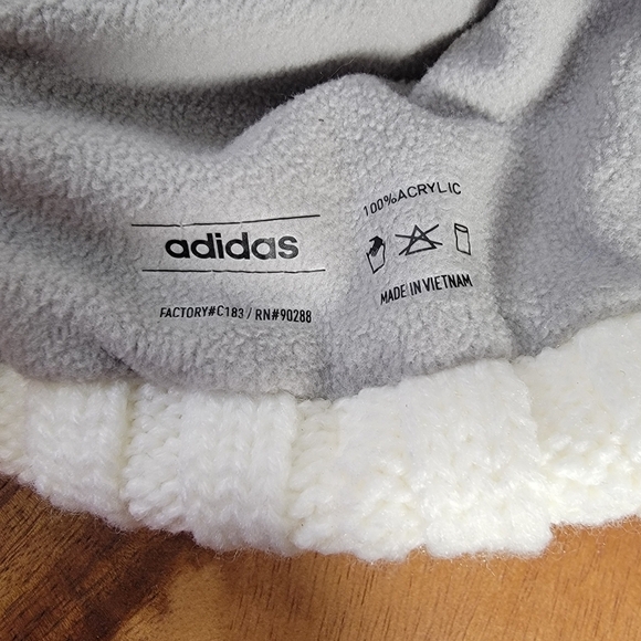 Adidas White Cable Knit Cap with Brim Fleece lined Winter Warm Cozy Women's OS - Picture 10 of 13